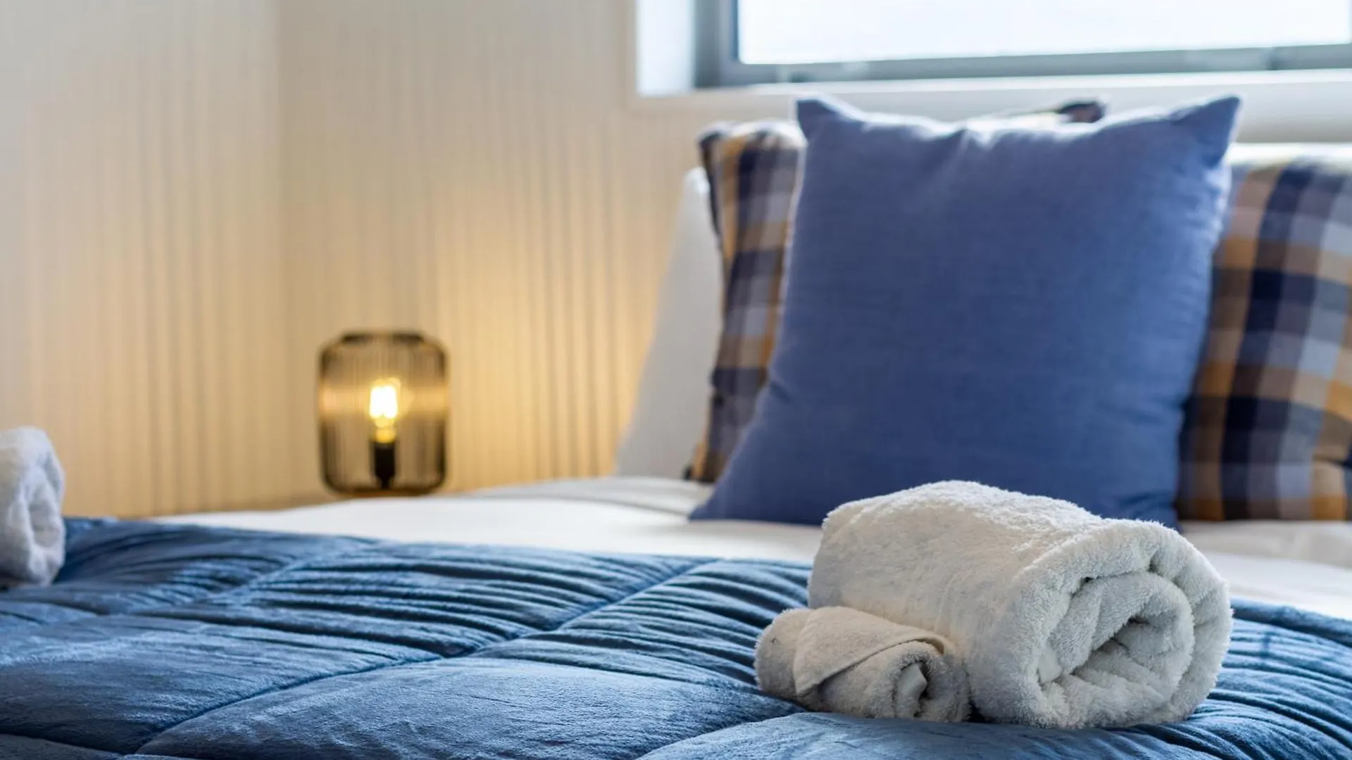 Apartment Urban Comfort And Parking Near Avebury Park Christchurch New Zealand
